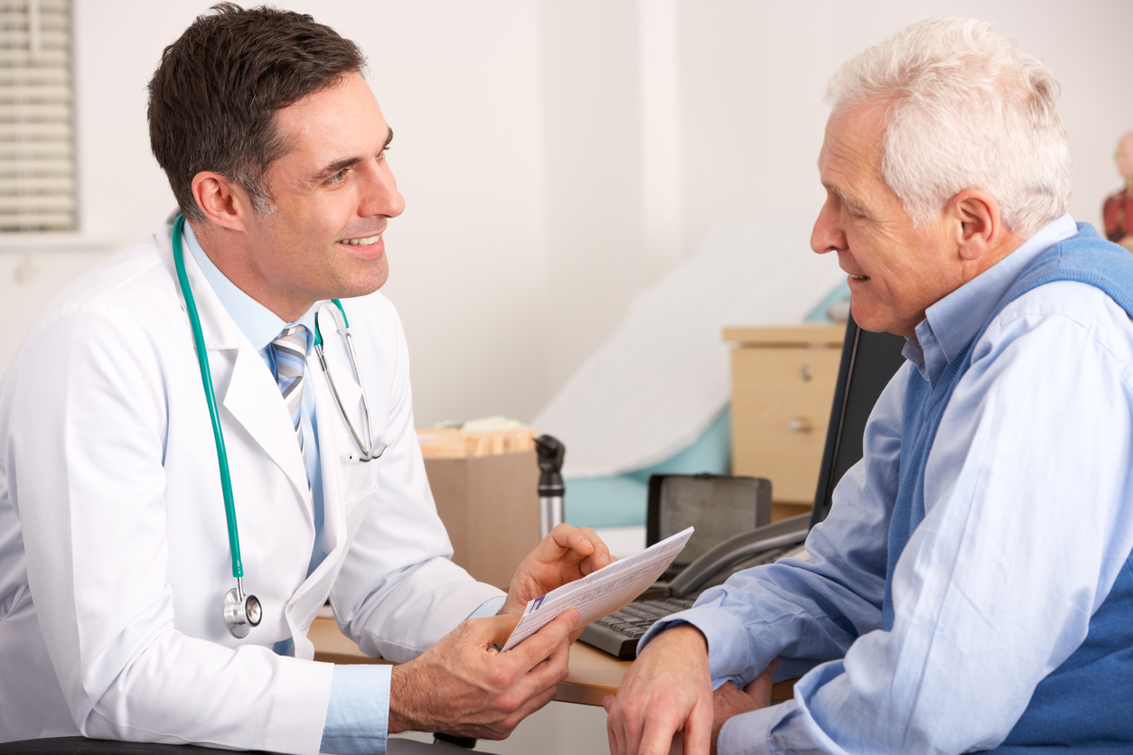 Hablando con un doctor sobre impotencia